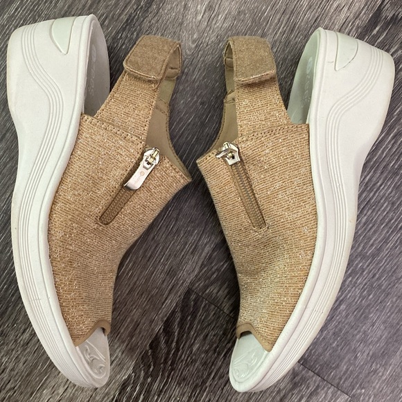 Bzees Delicious Gold-22 Glittery canvas open toe Velcro ankle strap Zees sandals - Picture 4 of 17